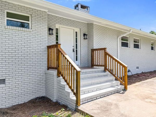 108 Fairfield Drive , Hartwell, GA 30643