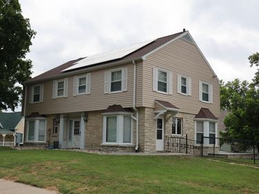 102 HIGH Street, OAKLAND, IA 51560