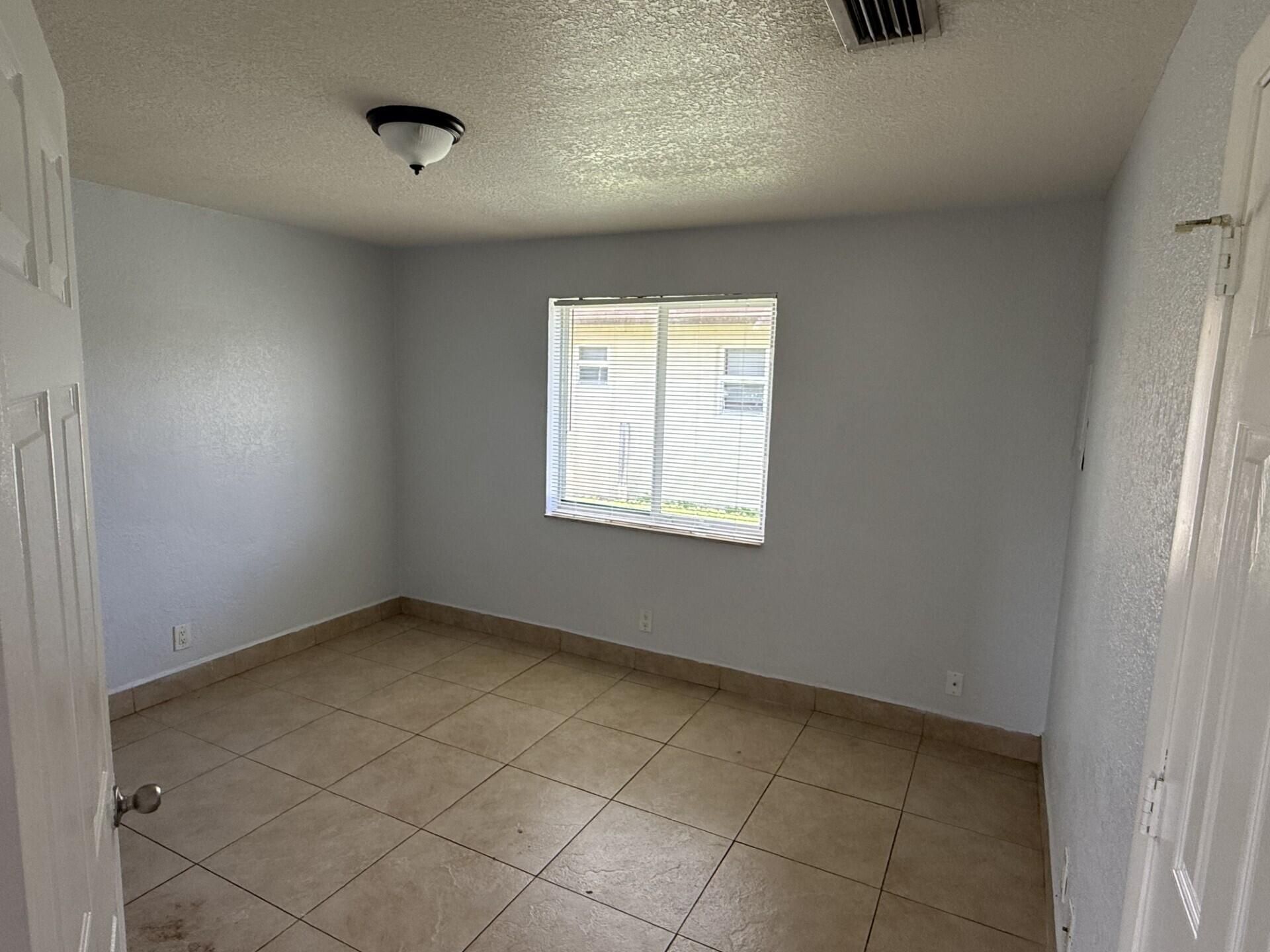 2820 Avenue S, Unit 8, Riviera Beach, FL 33404 Photo
