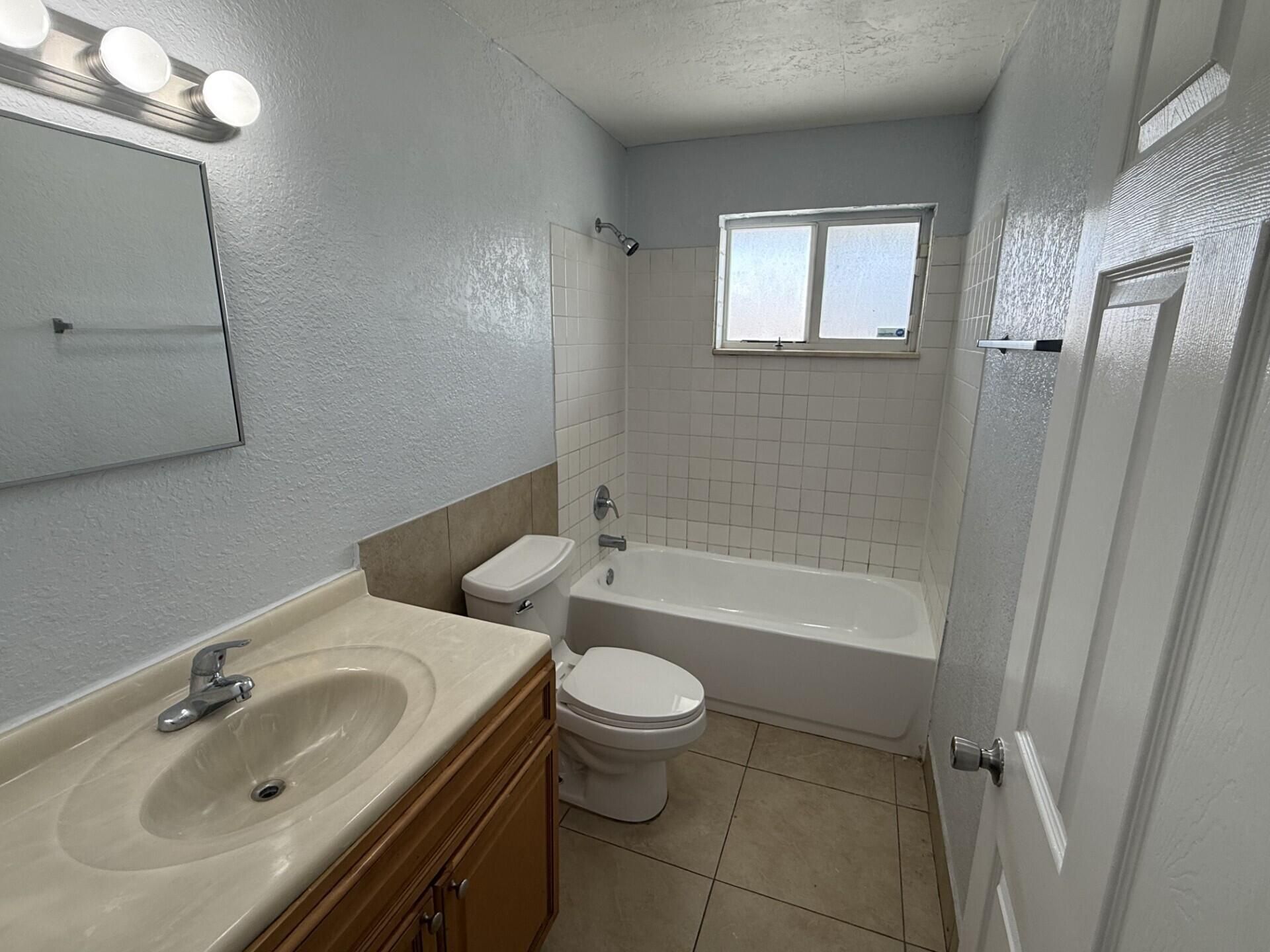 2820 Avenue S, Unit 8, Riviera Beach, FL 33404 Photo