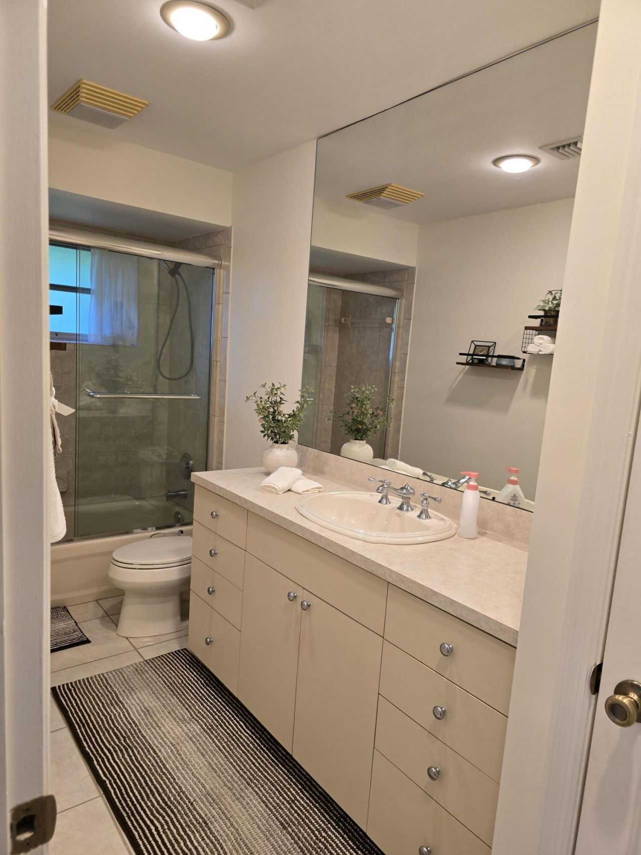 939 Hibiscus Drive, Royal Palm Beach, FL 33411 Photo