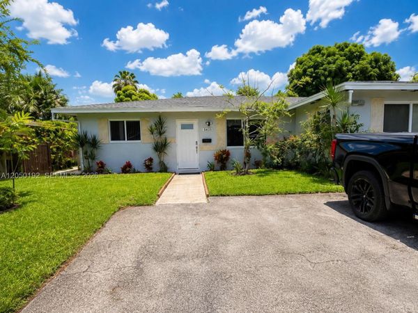 5435 NW 17th Court NW, Lauderhill, FL 33313