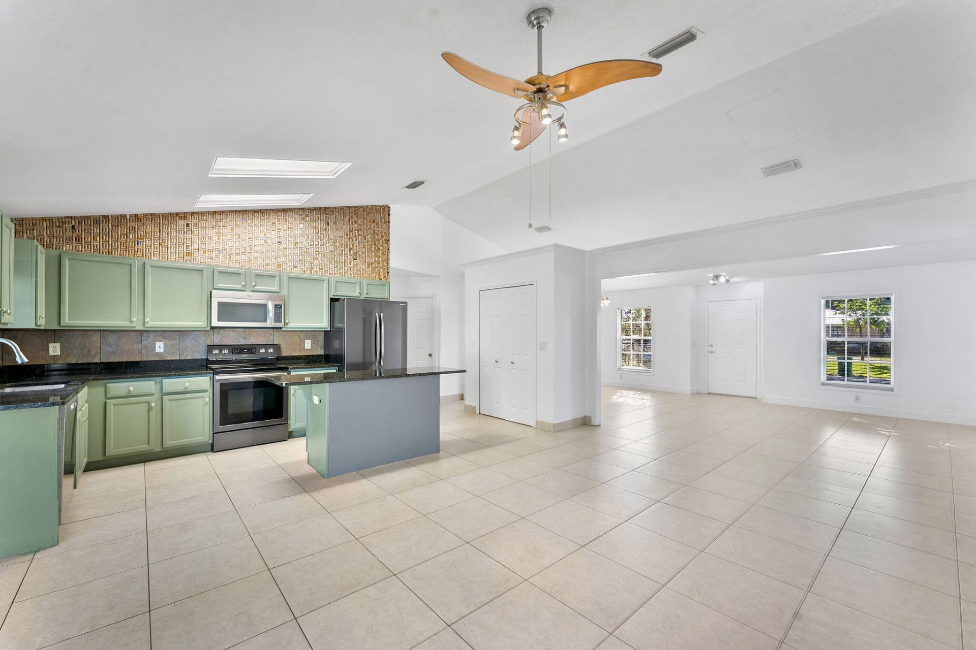 655 SE Ron Rico Terrace, Port Saint Lucie, FL 34983 Photo