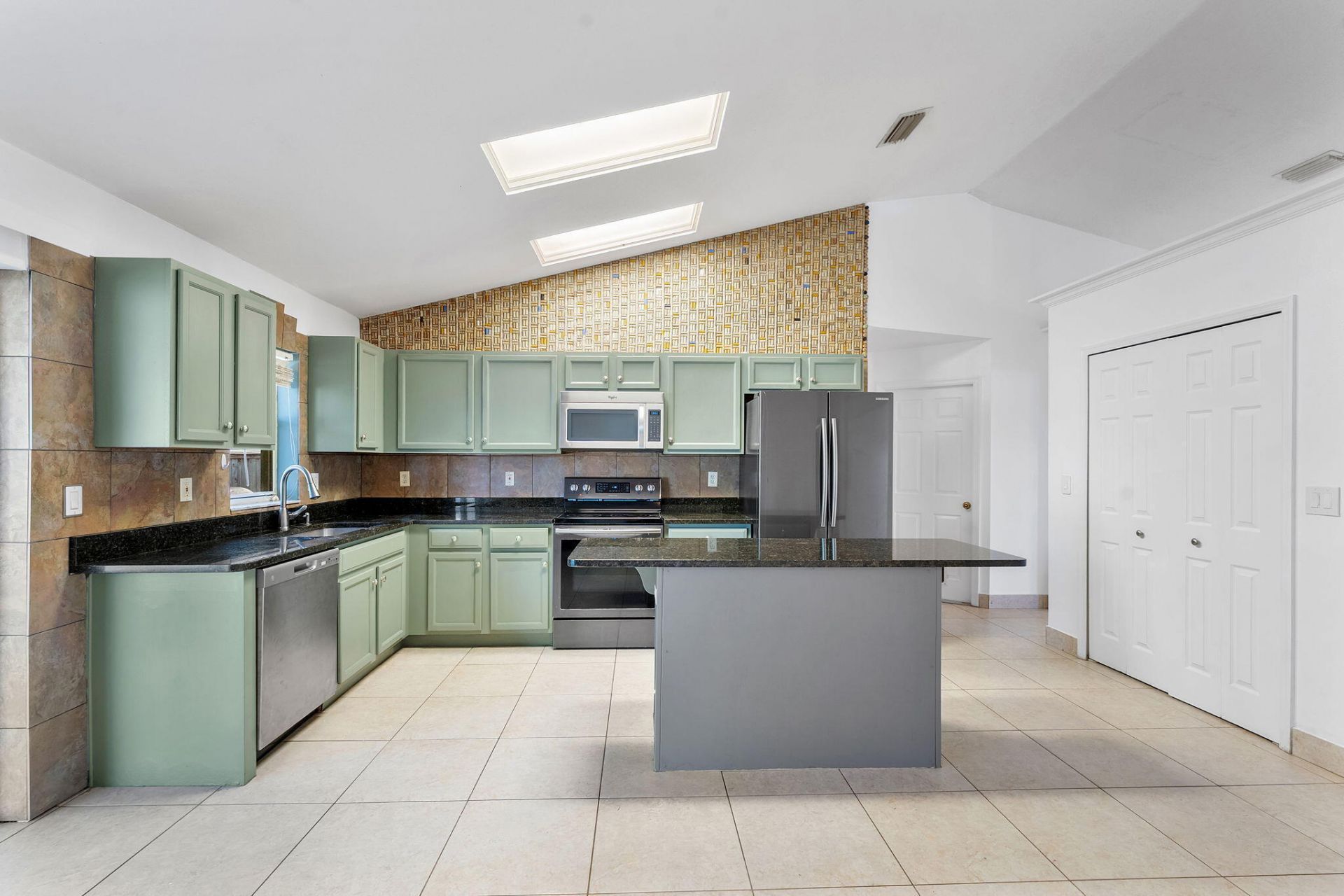 655 SE Ron Rico Terrace, Port Saint Lucie, FL 34983 Photo