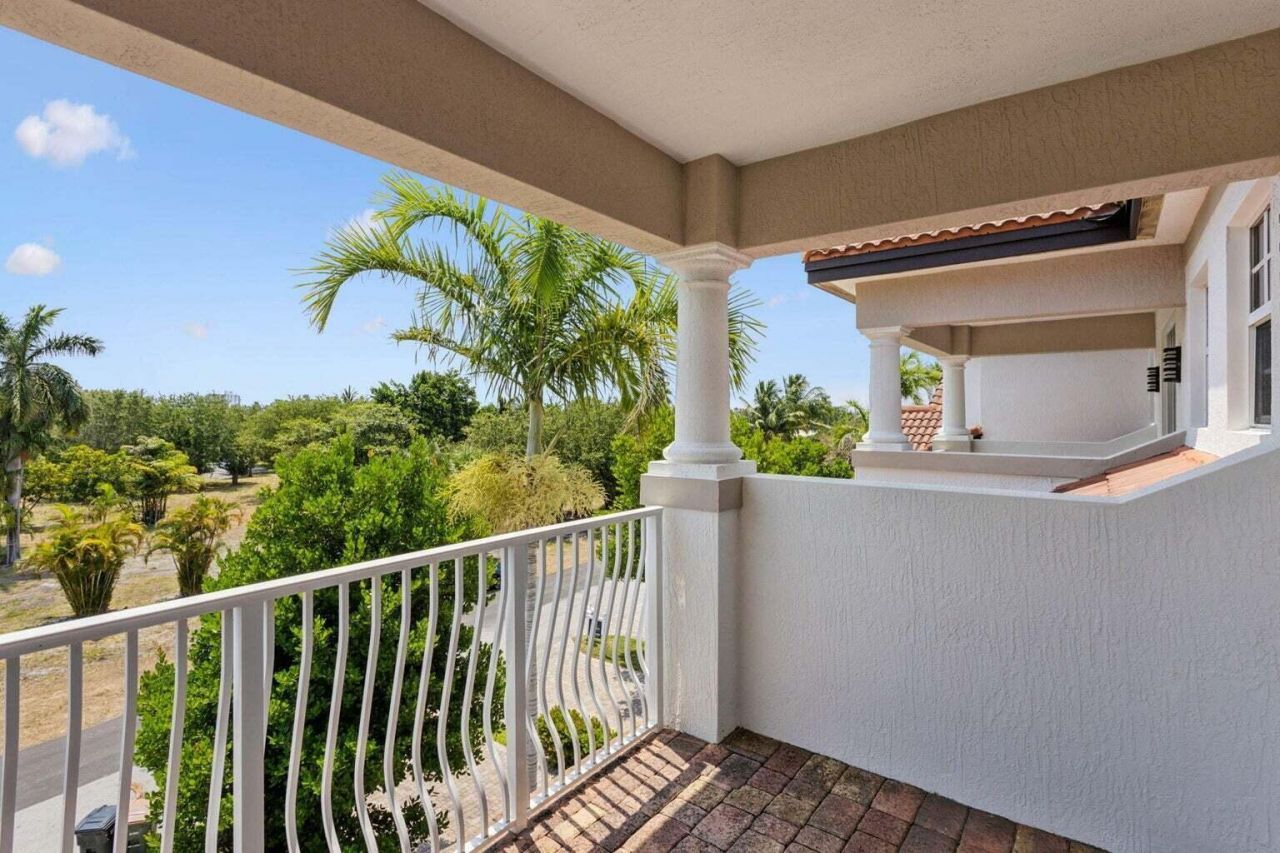3863 NE 22nd Way, Lighthouse Point, FL 33064 Photo