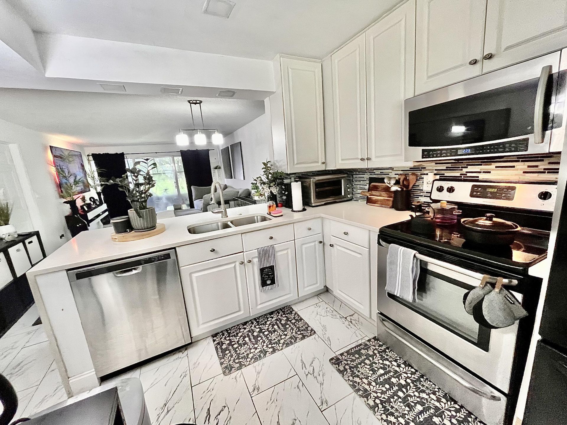 8301 Sands Point Boulevard, Unit S306, Tamarac, FL 33321 Photo