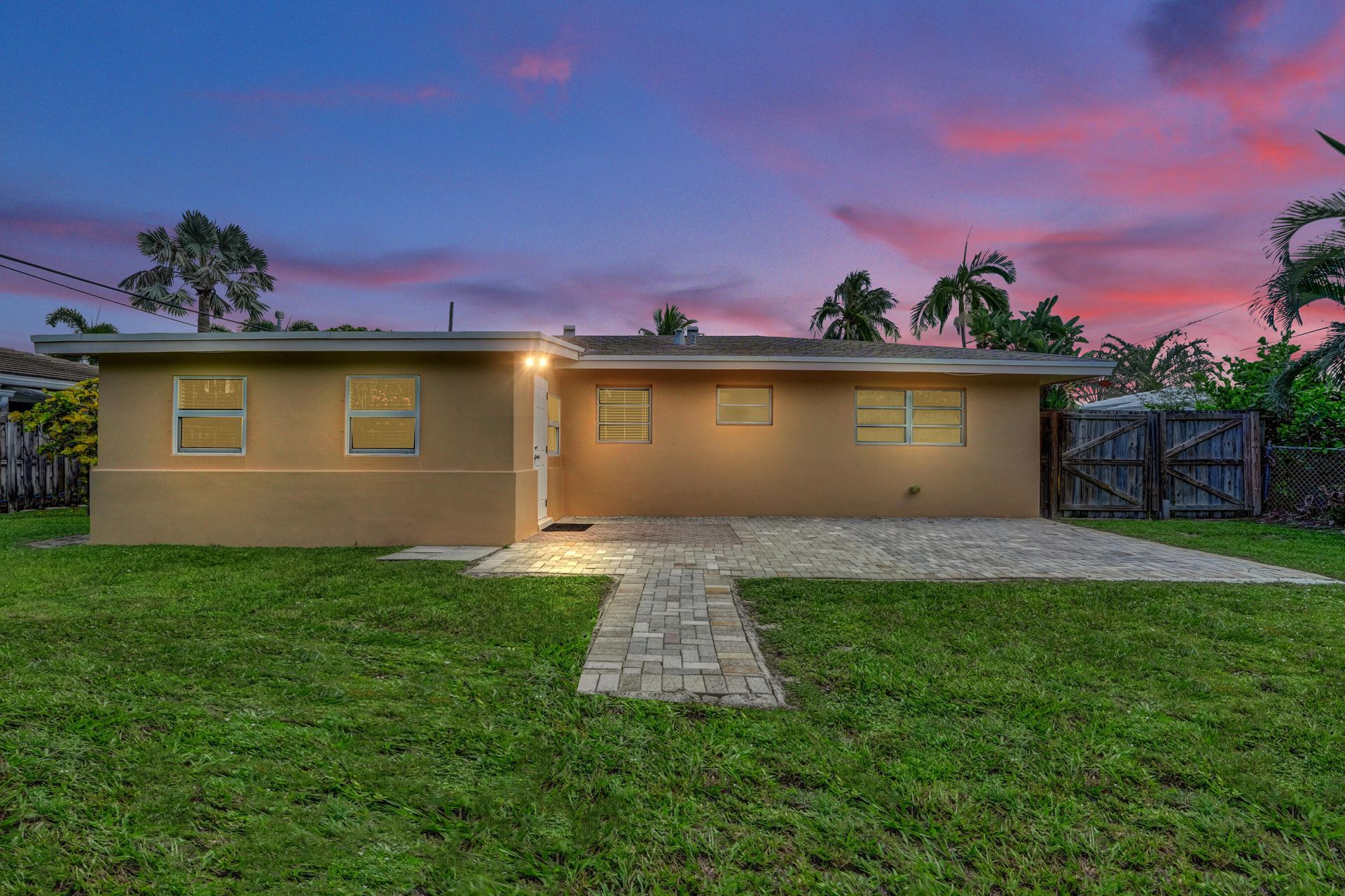 500 SE 4th Court, Pompano Beach, FL 33060 Photo