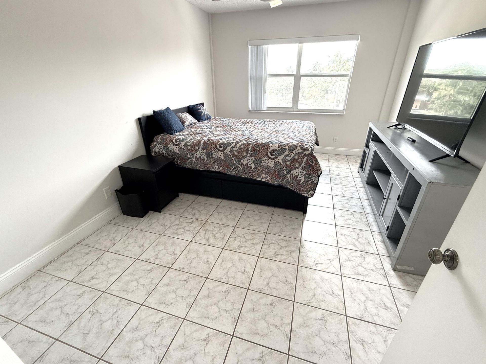 2555 NE 11th Street, Unit 303, Fort Lauderdale, FL 33304 Photo
