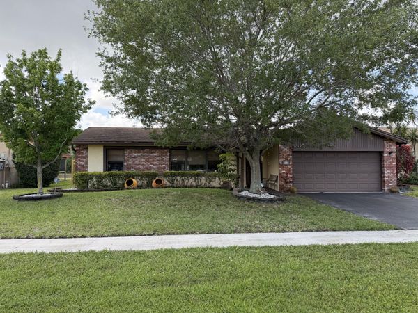 9500 NW 31ST Place, Sunrise, FL 33351