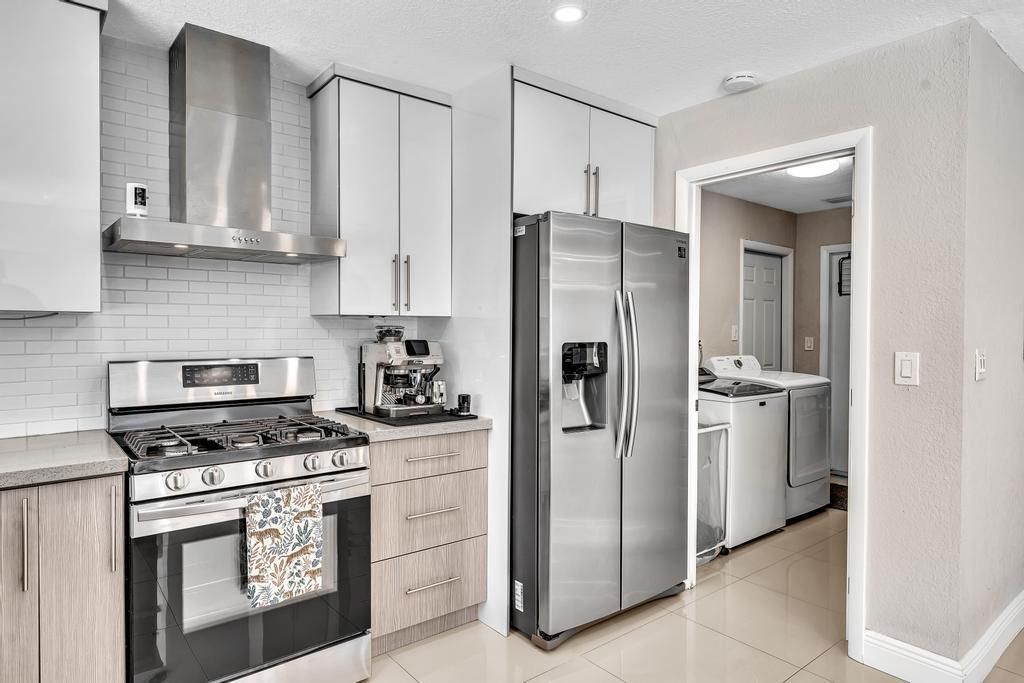 2070 NW 78th Avenue, Sunrise, FL 33322 Photo