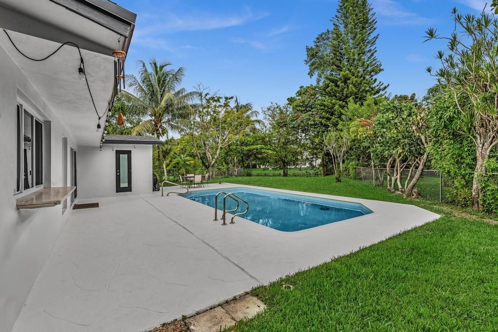 2070 NW 78th Avenue, Sunrise, FL 33322 Photo