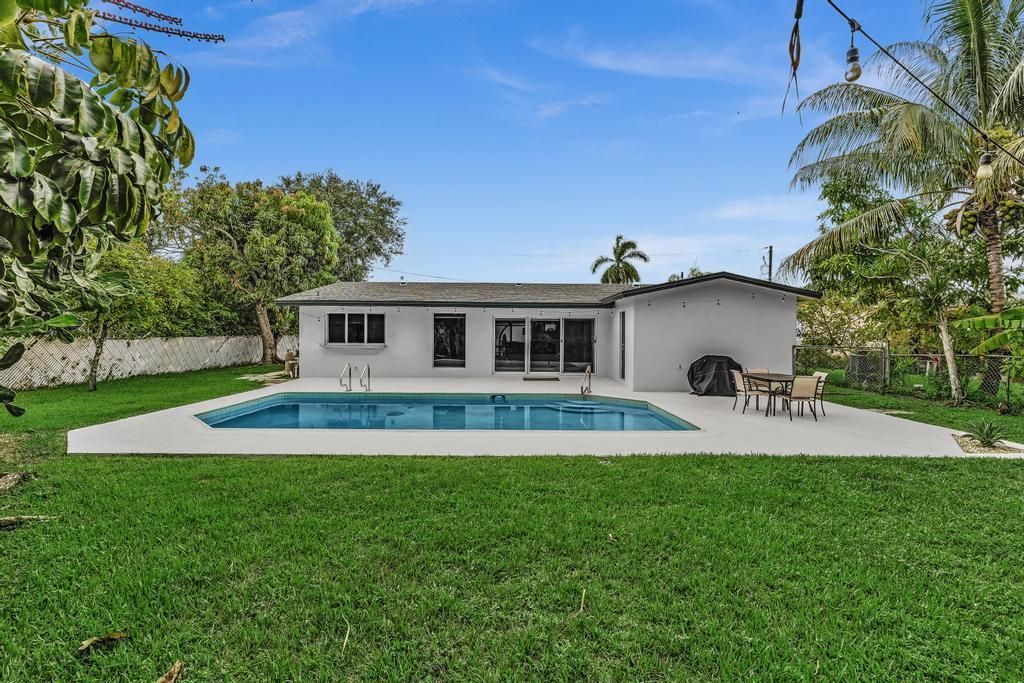 2070 NW 78th Avenue, Sunrise, FL 33322 Photo