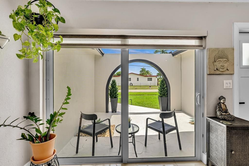 2070 NW 78th Avenue, Sunrise, FL 33322 Photo