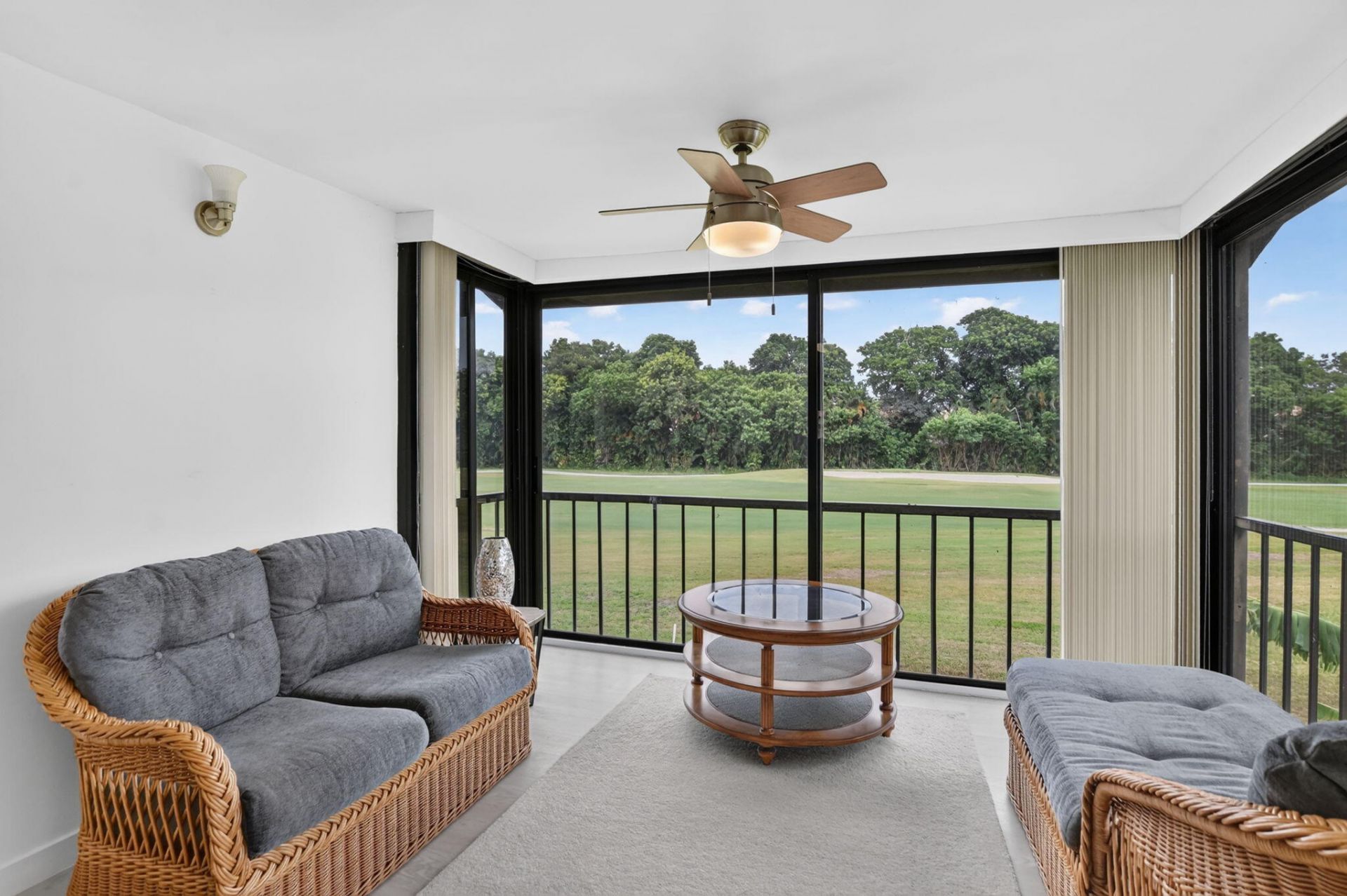 8545 Casa Del Lago, Unit 38 H, Boca Raton, FL 33433 Photo