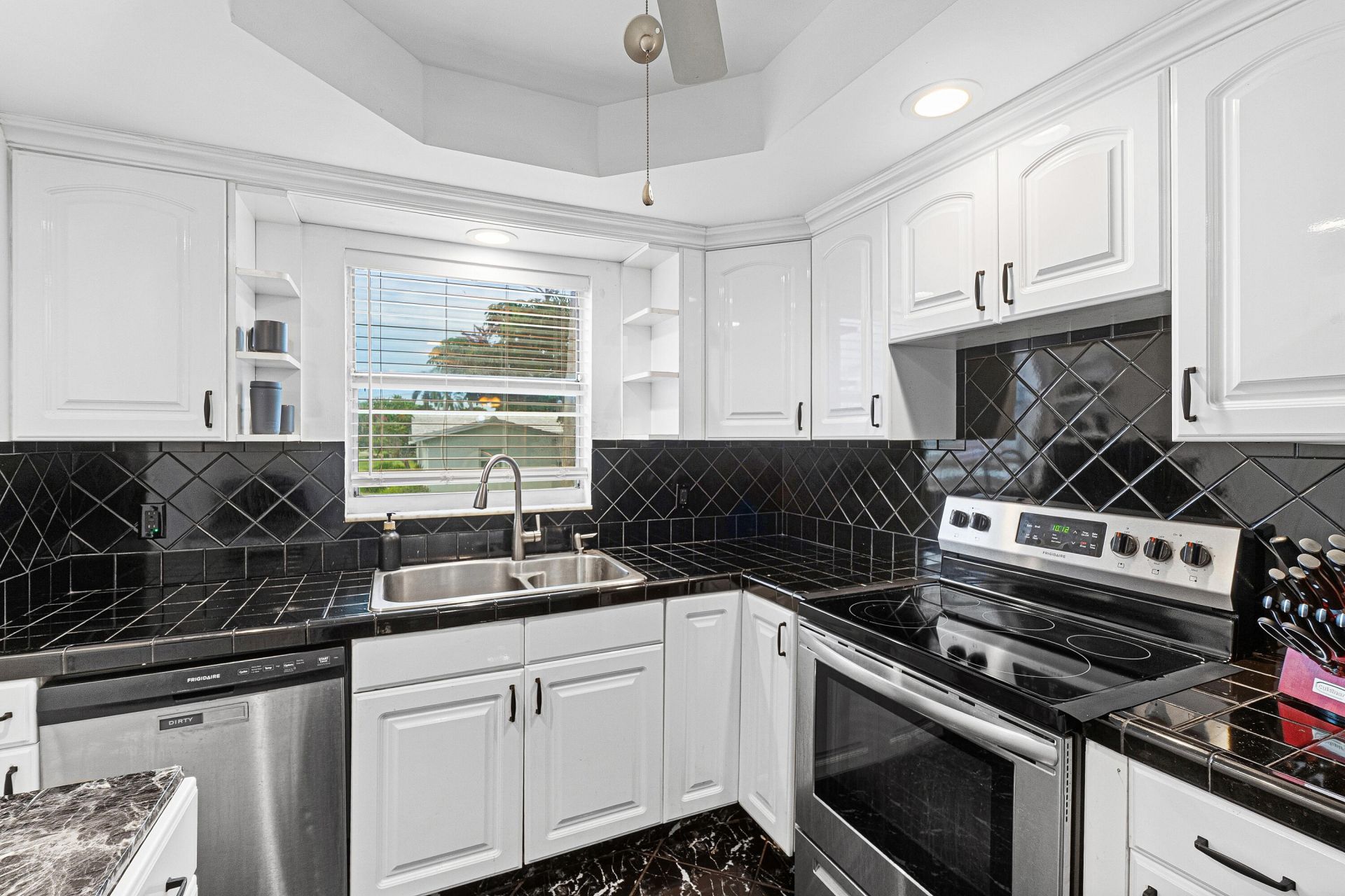 215 SW 8th Street, Boynton Beach, FL 33426 Photo