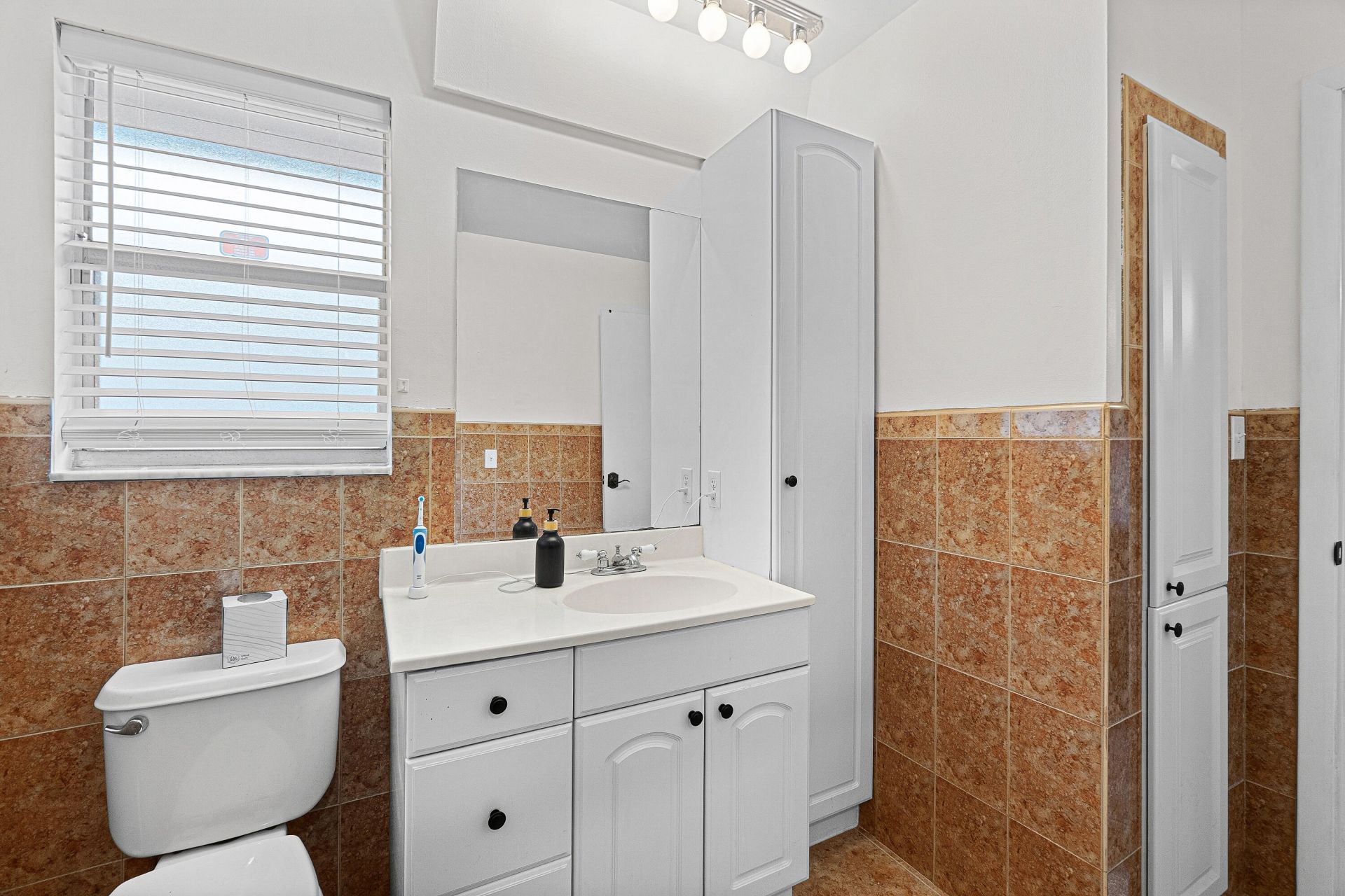 215 SW 8th Street, Boynton Beach, FL 33426 Photo