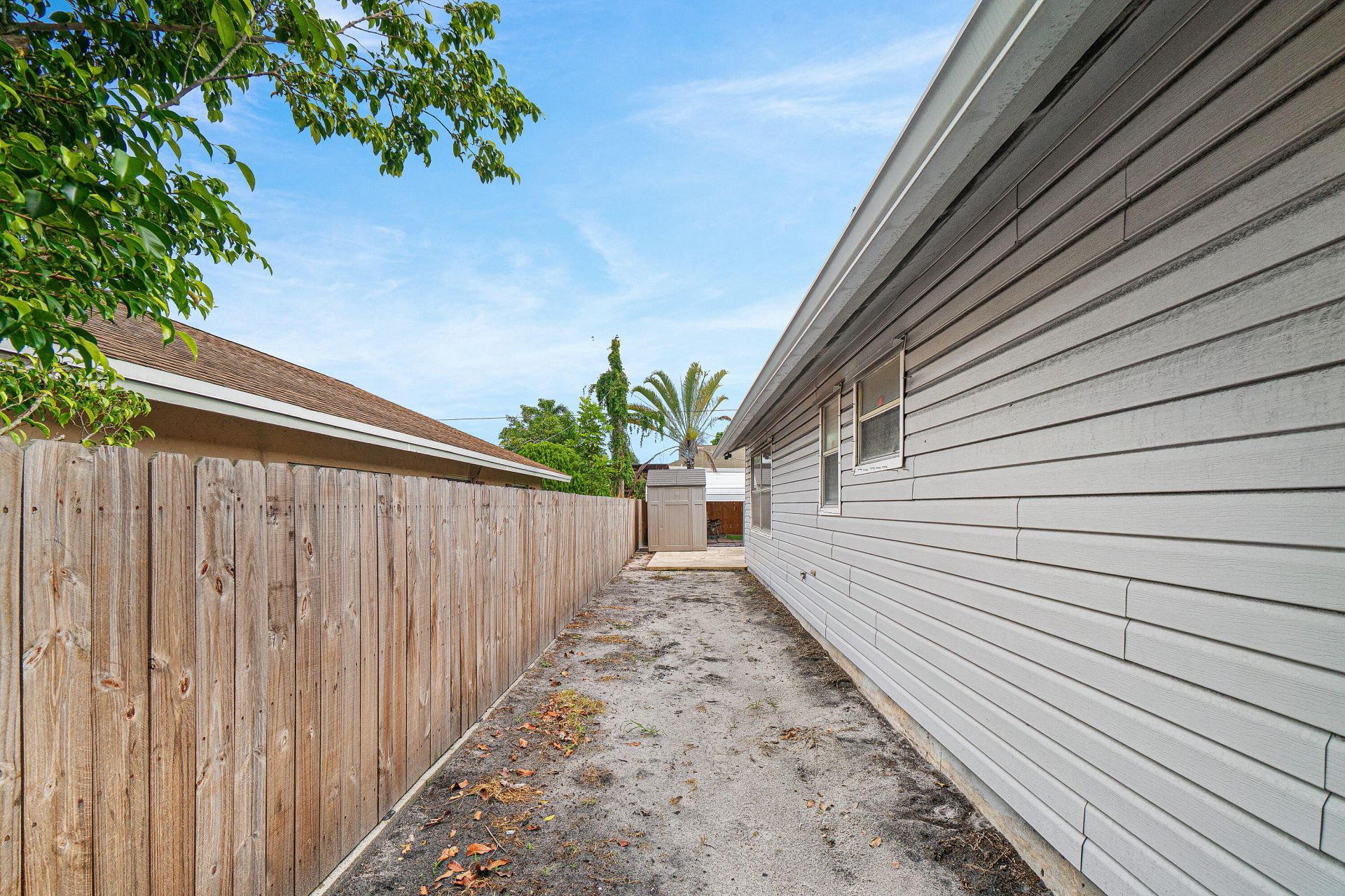 215 SW 8th Street, Boynton Beach, FL 33426 Photo