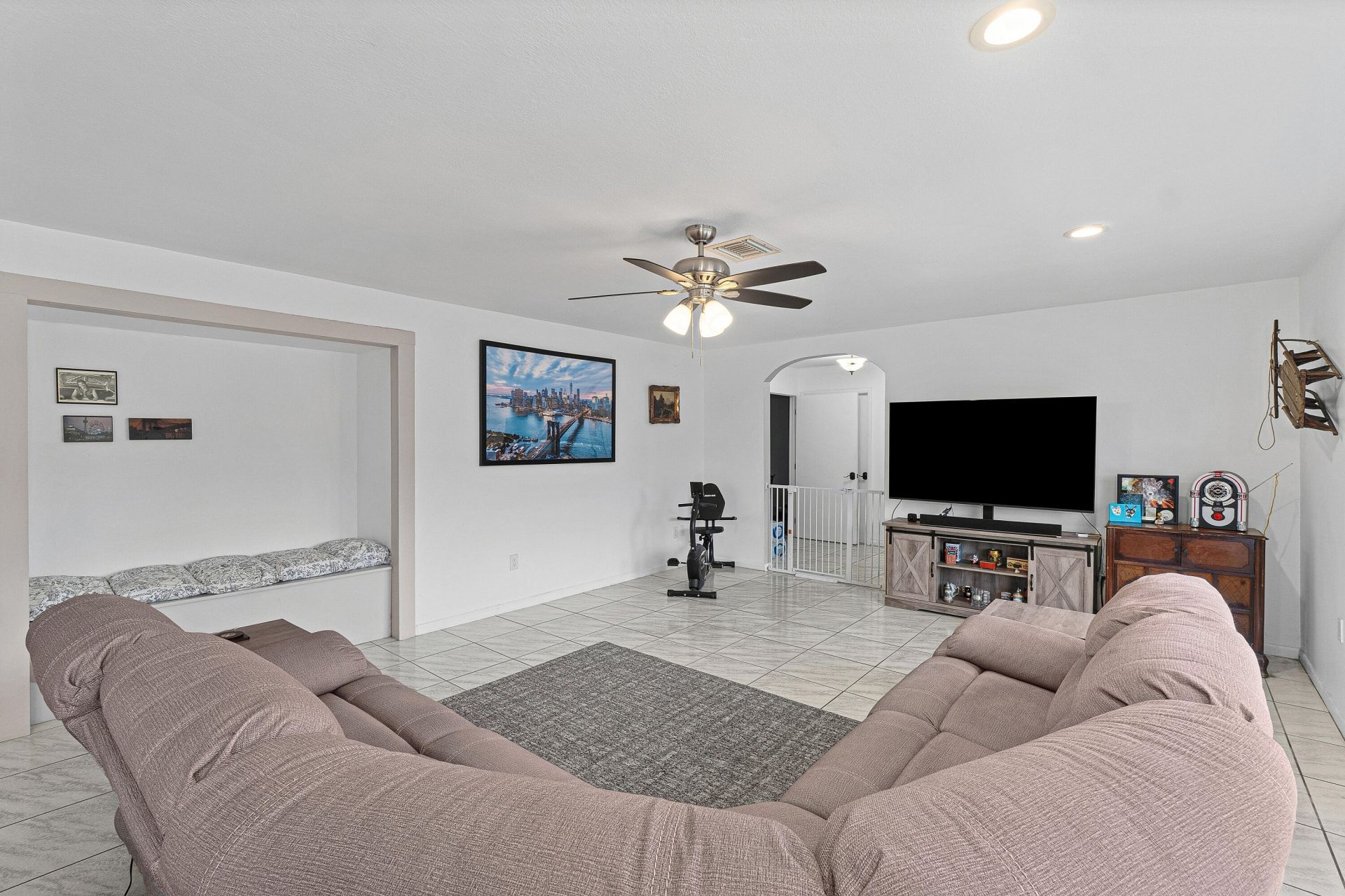 215 SW 8th Street, Boynton Beach, FL 33426 Photo
