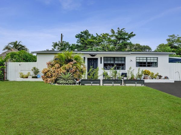 4131 NW 11th Avenue, Fort Lauderdale, FL 33309