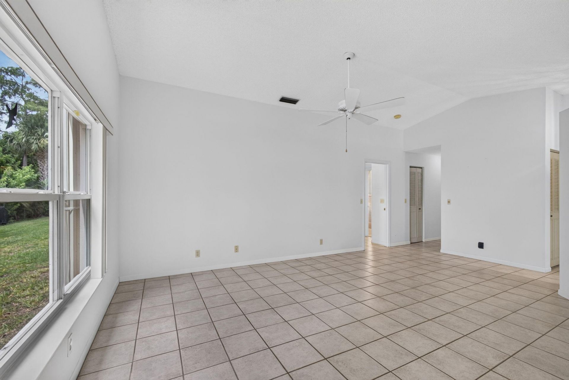 1252 Pine Sage Circle, West Palm Beach, FL 33409 Photo