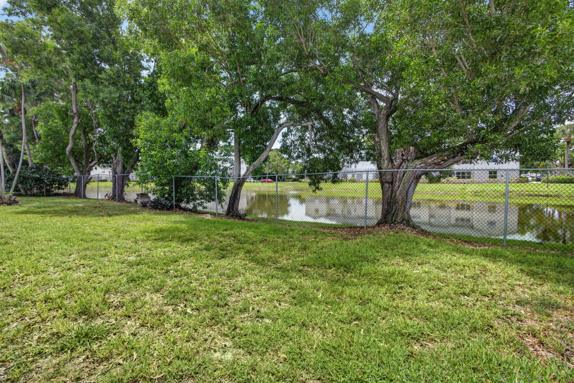 1252 Pine Sage Circle, West Palm Beach, FL 33409 Photo