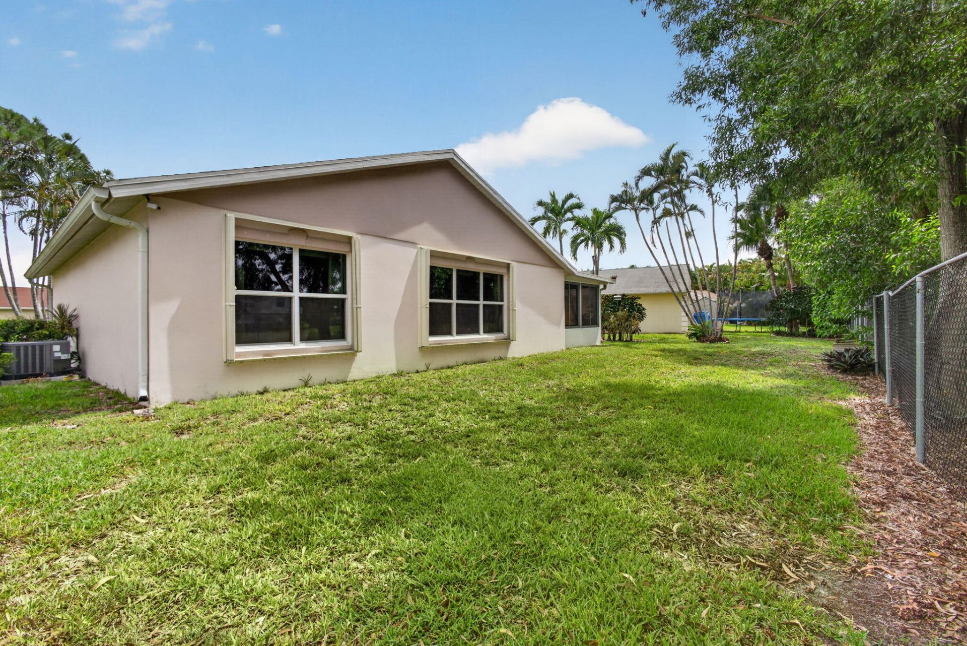 1252 Pine Sage Circle, West Palm Beach, FL 33409 Photo