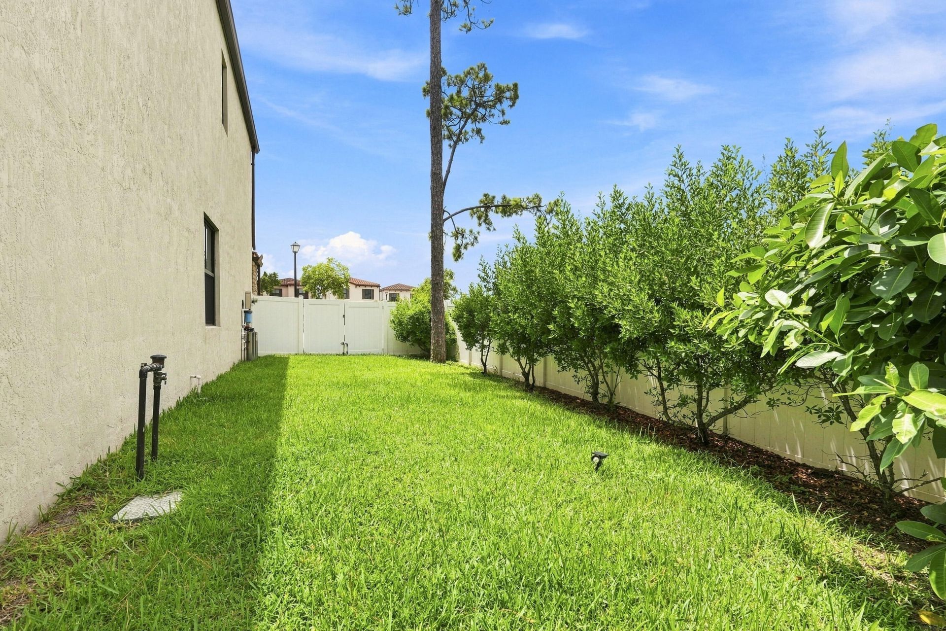 3000 King Palm Way, Riviera Beach, FL 33410 Photo