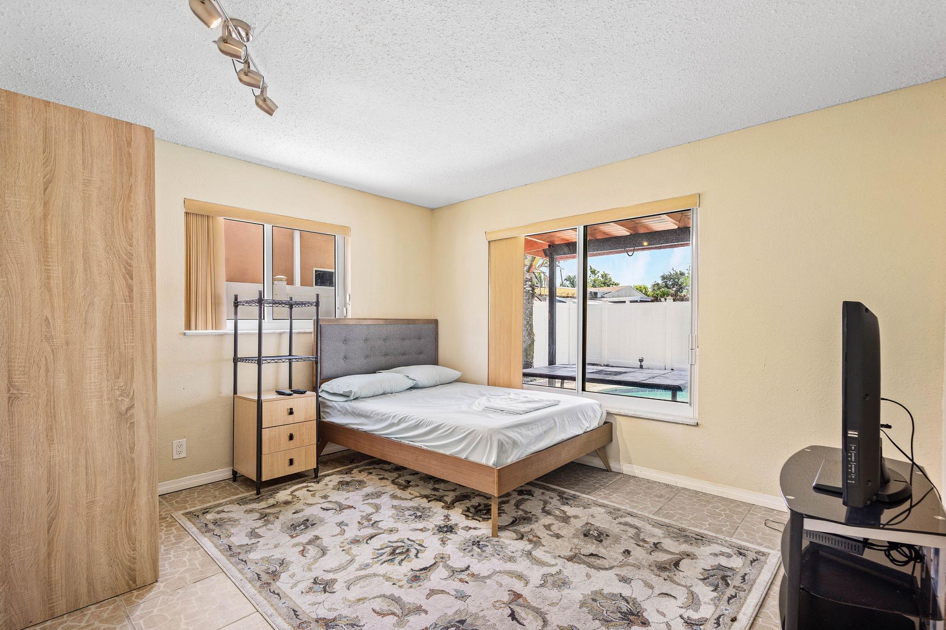 5811 SW 53rd Terrace, Davie, FL 33314 Photo