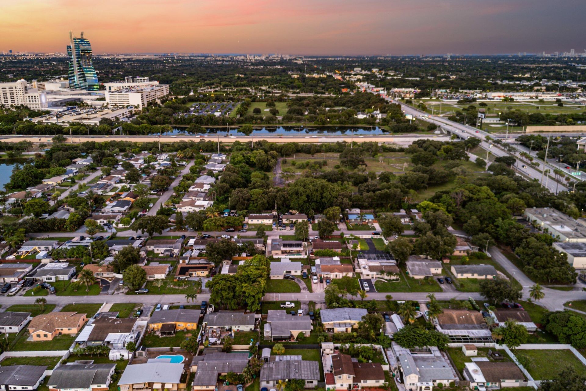 5811 SW 53rd Terrace, Davie, FL 33314 Photo