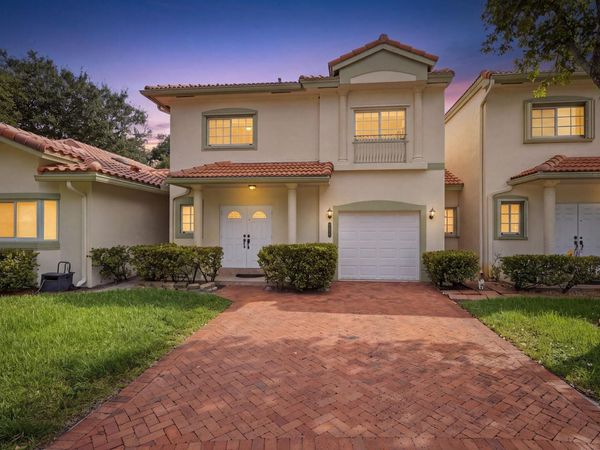 5880 SW 99th Terrace, Cooper City, FL 33328