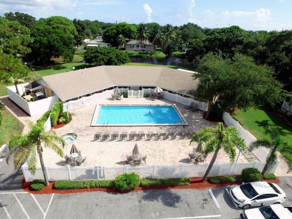 6555 Abbey Road, Parkland, FL 33067 Photo