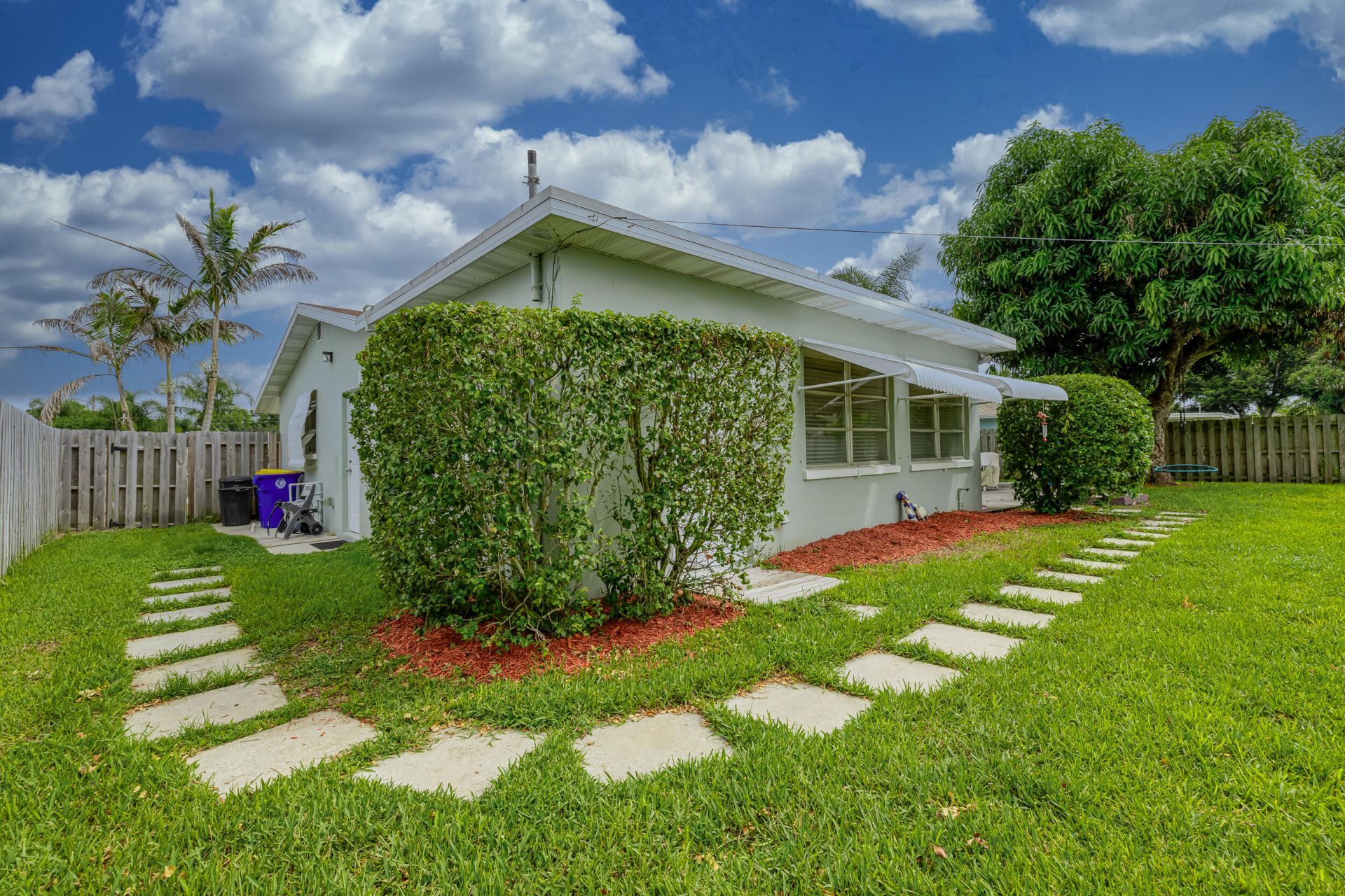 2038 SE Monroe Street, Stuart, FL 34997 Photo