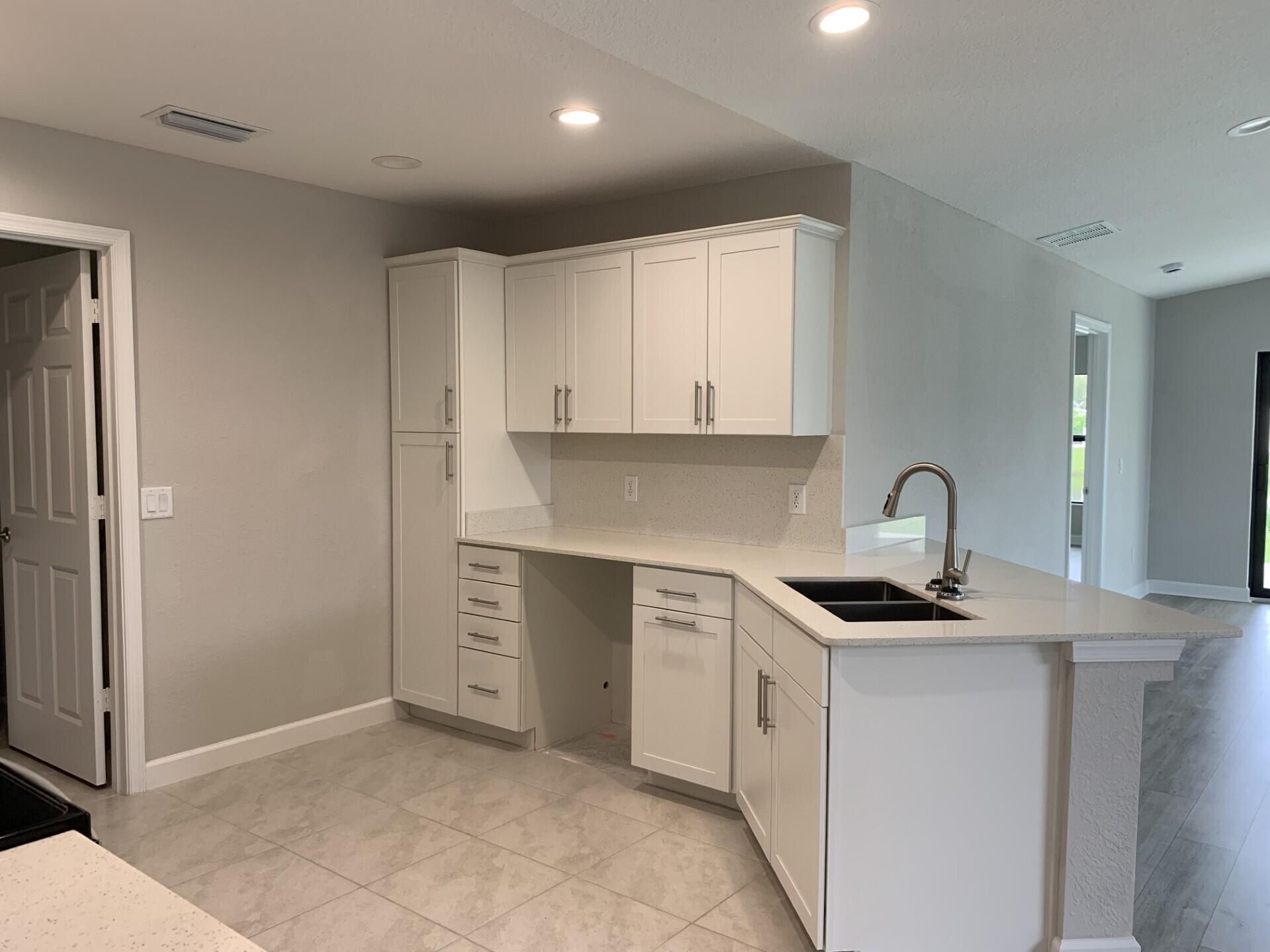 17 El Portal Lane, Port Saint Lucie, FL 34952 Photo
