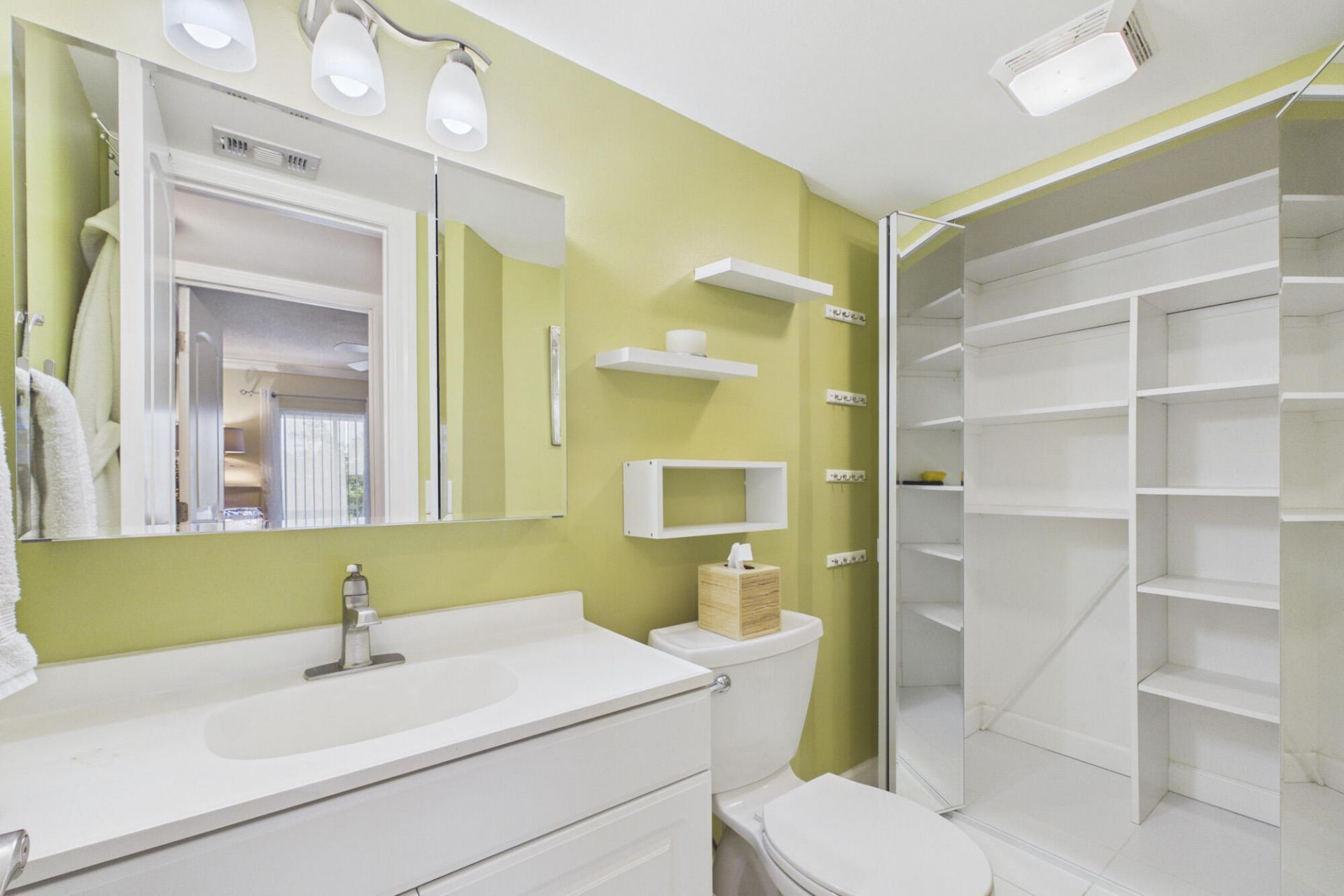 272 Northampton N, West Palm Beach, FL 33417 Photo
