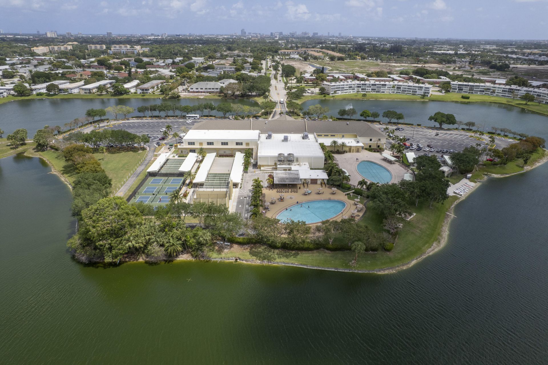 272 Northampton N, West Palm Beach, FL 33417 Photo