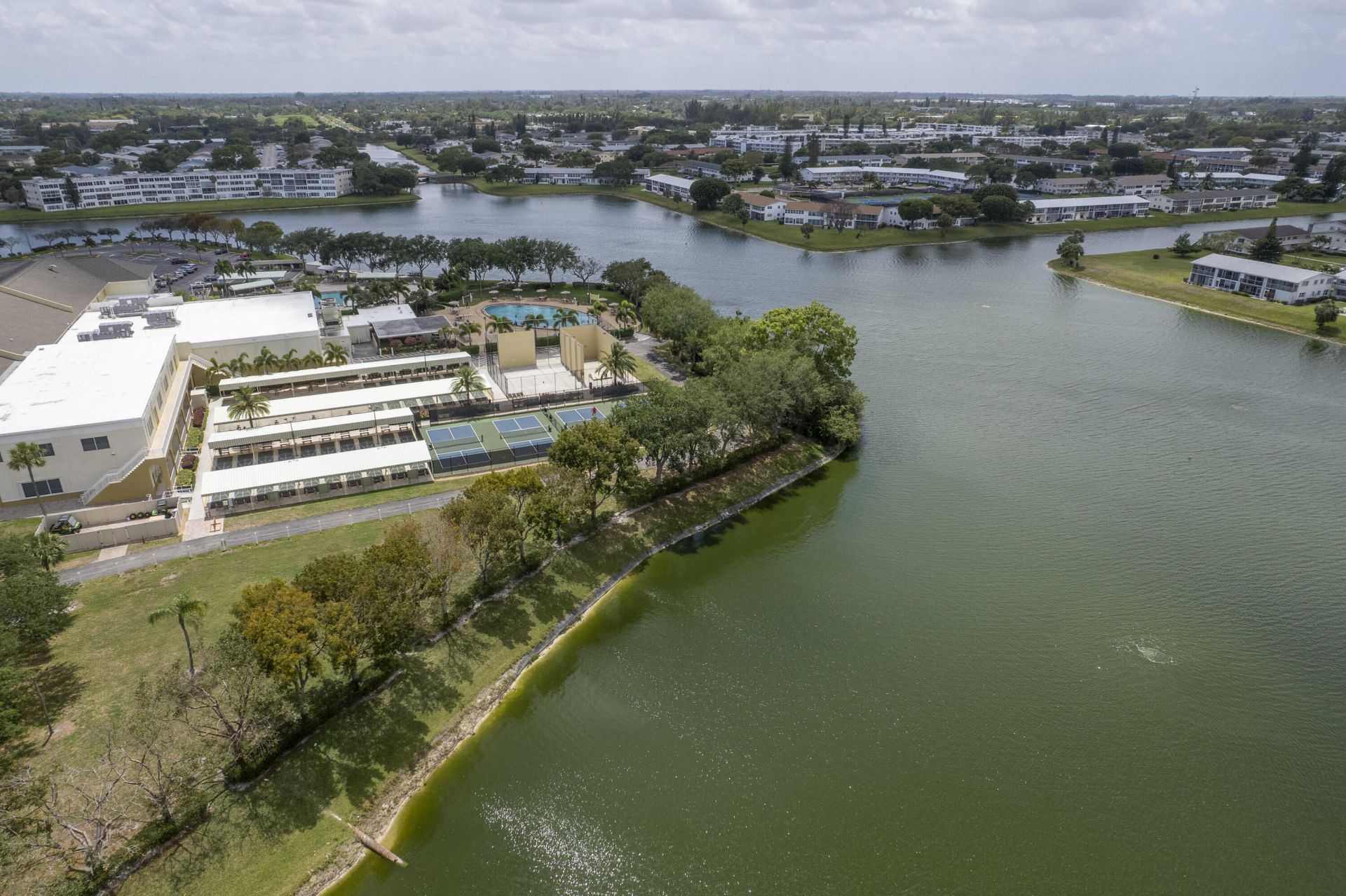 272 Northampton N, West Palm Beach, FL 33417 Photo