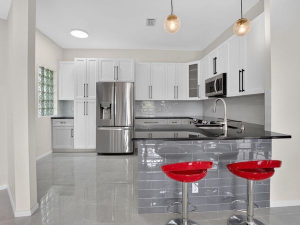 5406 Firenze Drive, Unit M, Boynton Beach, FL 33437