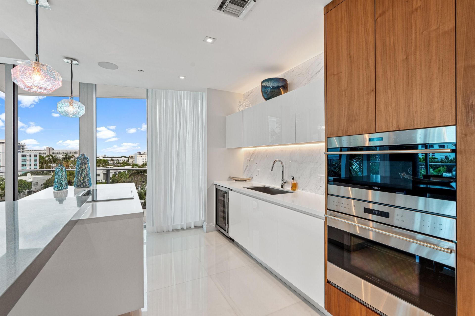 701 N Fort Lauderdale Beach Boulevard, Unit 405, Fort Lauderdale, FL 33304 Photo