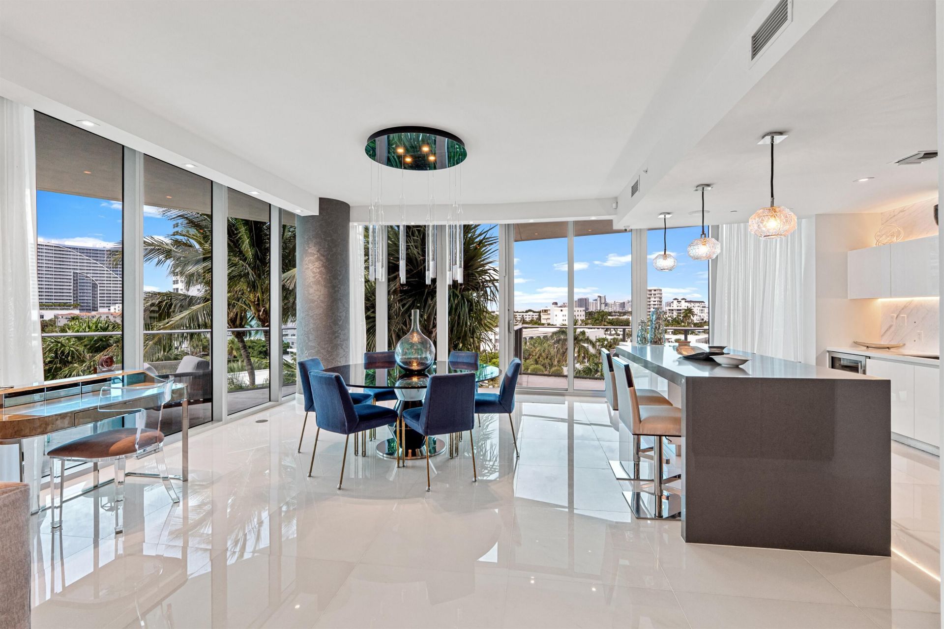 701 N Fort Lauderdale Beach Boulevard, Unit 405, Fort Lauderdale, FL 33304 Photo
