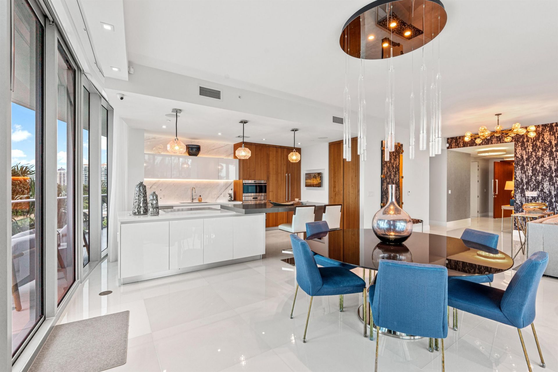 701 N Fort Lauderdale Beach Boulevard, Unit 405, Fort Lauderdale, FL 33304 Photo