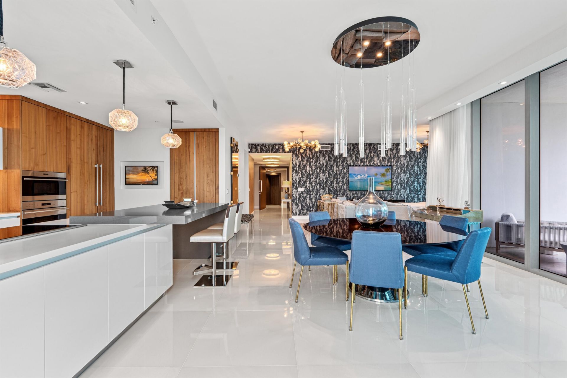 701 N Fort Lauderdale Beach Boulevard, Unit 405, Fort Lauderdale, FL 33304 Photo