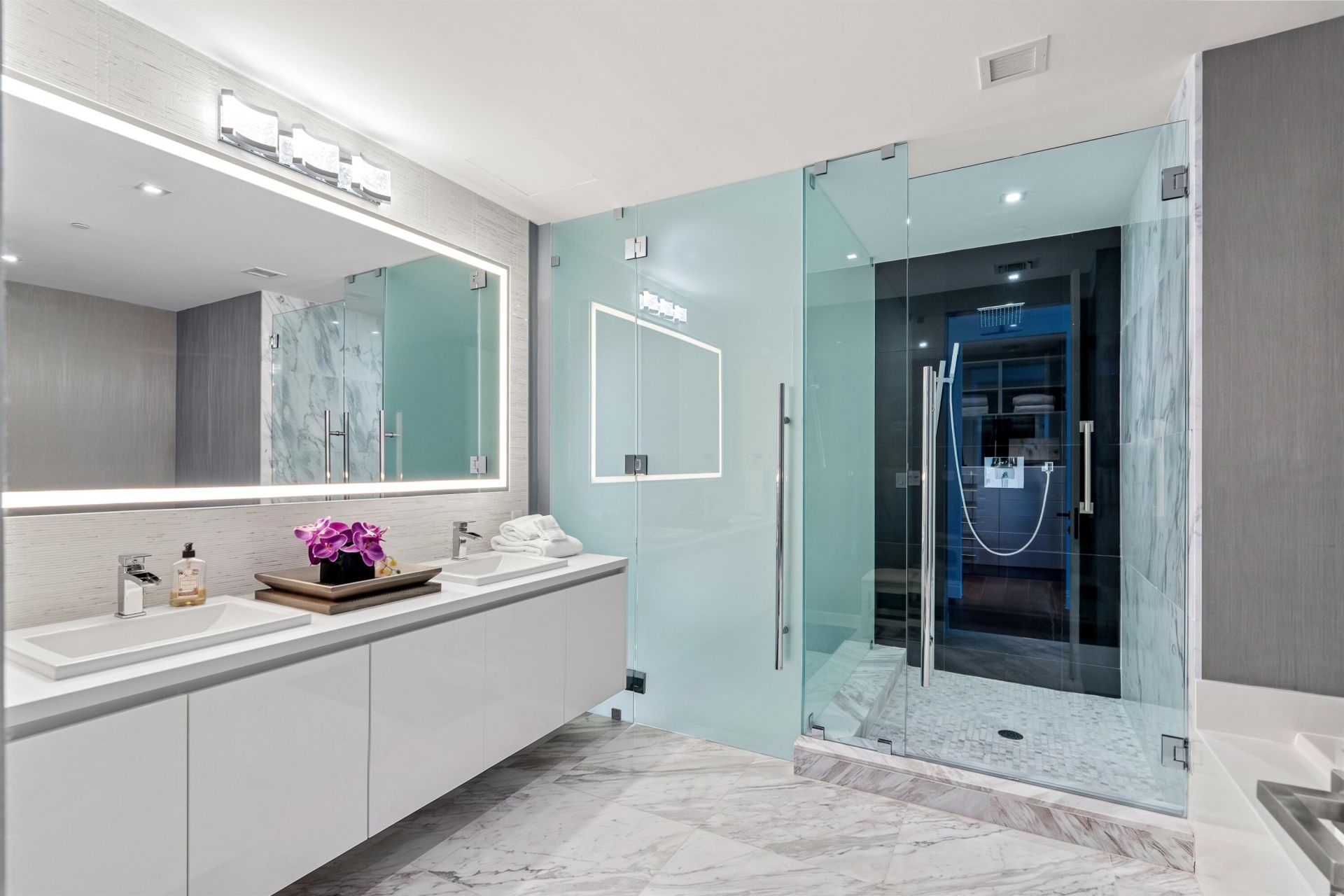 701 N Fort Lauderdale Beach Boulevard, Unit 405, Fort Lauderdale, FL 33304 Photo