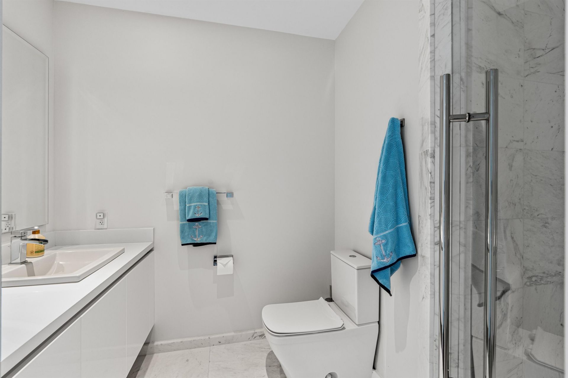 701 N Fort Lauderdale Beach Boulevard, Unit 405, Fort Lauderdale, FL 33304 Photo