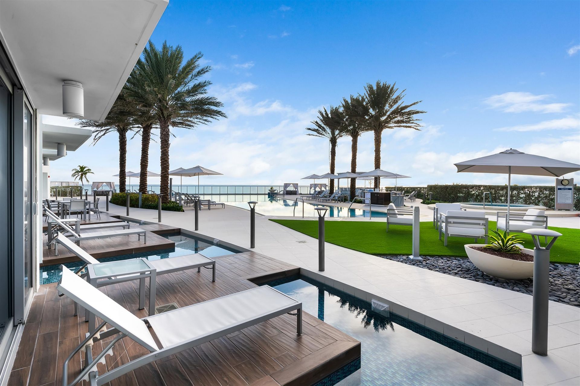 701 N Fort Lauderdale Beach Boulevard, Unit 405, Fort Lauderdale, FL 33304 Photo