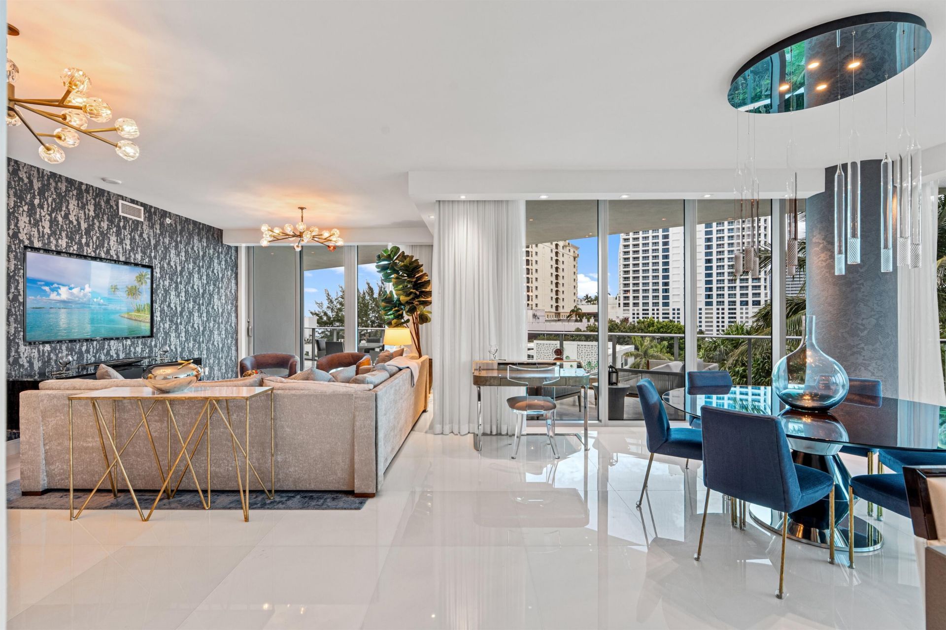701 N Fort Lauderdale Beach Boulevard, Unit 405, Fort Lauderdale, FL 33304 Photo