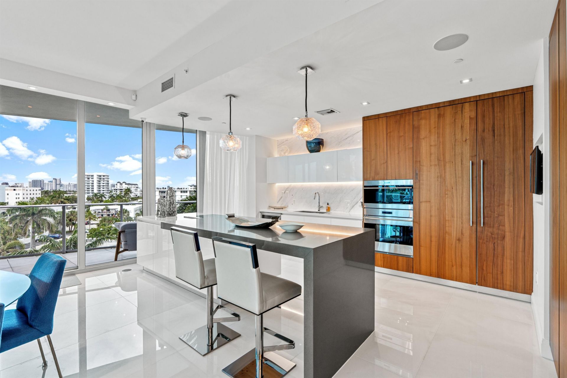 701 N Fort Lauderdale Beach Boulevard, Unit 405, Fort Lauderdale, FL 33304 Photo