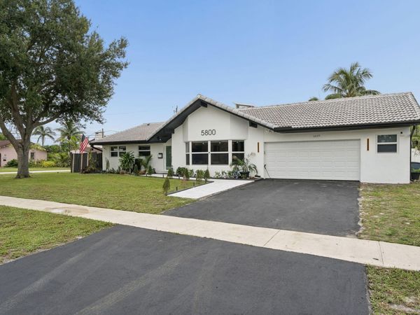 5800 SW 19TH Street, Plantation, FL 33317