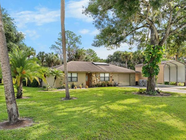 3596 12TH Street SW, Vero Beach, FL 32968