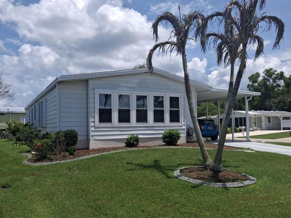 8530 Lidflower Court, Port Saint Lucie, FL 34952