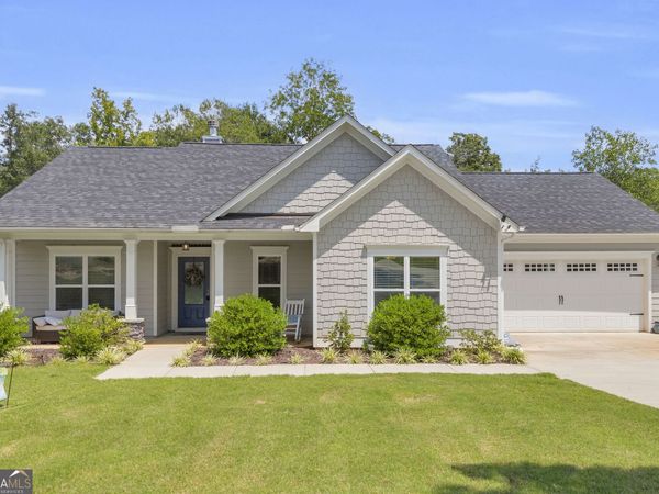 237 N Point Circle, Hartwell, GA 30643